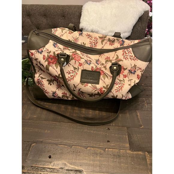 Laura Ashley Bags Laura Ashley Floral Weekend Bag Poshmark